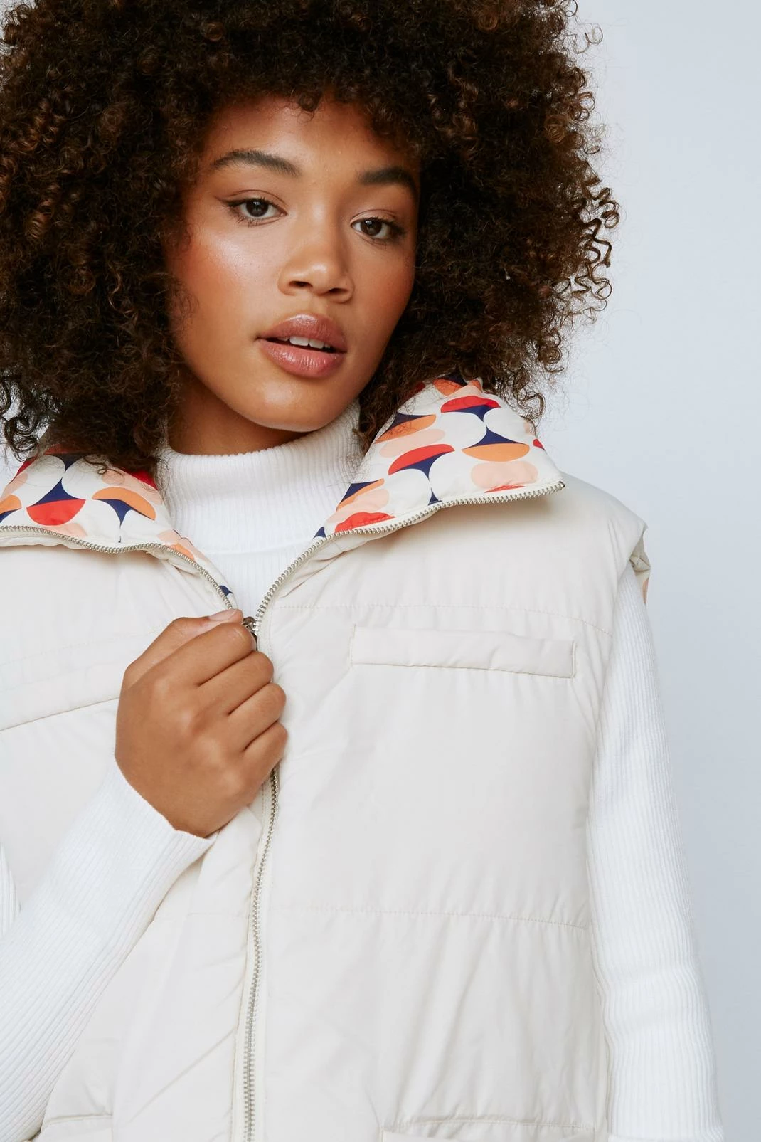 Puffer Vests Recycled Reversible Retro Print Padded Puffer Vest - Image 2